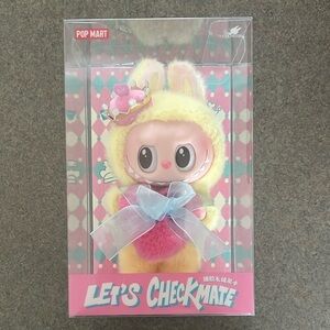 Authentic Pop Mart Lets Checkmate Queen Pendant